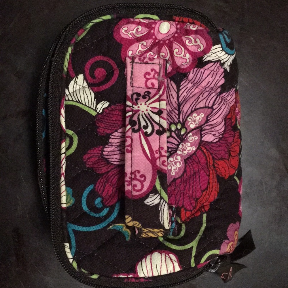 Jewelry/item organizer and travel case.